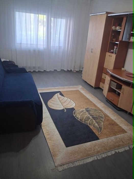 Apartament cu 3 camere de vânzare