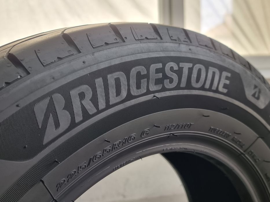 "Dot 23" 225/65/16 C Brigestone 2Броя: 130€ 9мм
