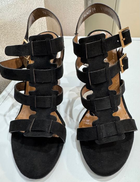 Дамски сандали, различни модели  37-38 номер