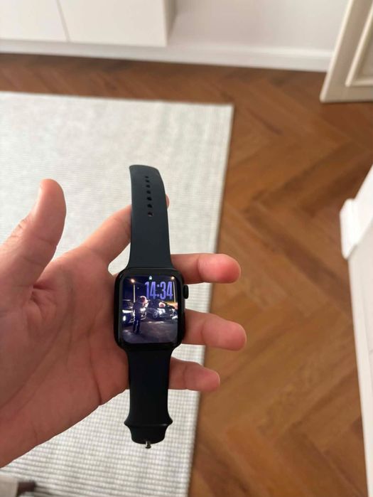 Продам часы SE 2