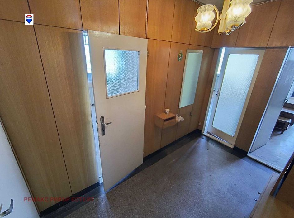 Продава се Тристаен апартамент в Русе, Широк център - 87 кв.м за 1034 €/кв.м - Снимка #11