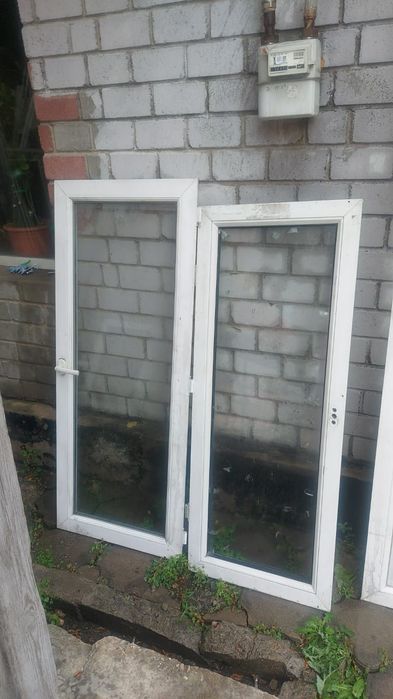 Пластиковые окна двери нету касяков