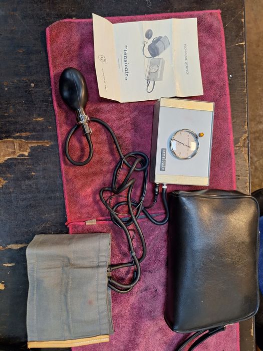 Aparat de test tensiune vintage