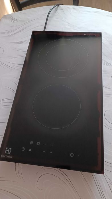 Плот за вграждане Electolux LHR3233CK