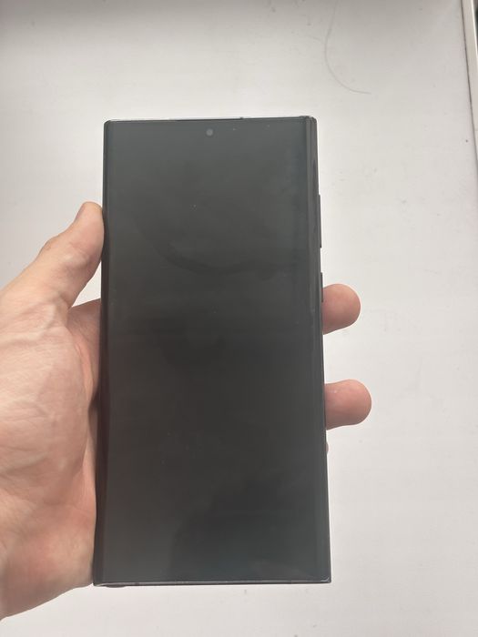 Samsung S22 Ultra продаю