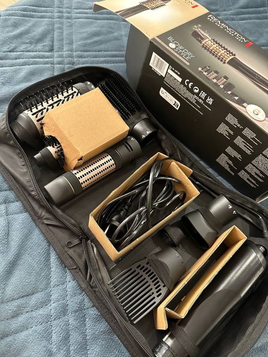 Фен-четка Remington с приставки – почти нова, в отлично състояние