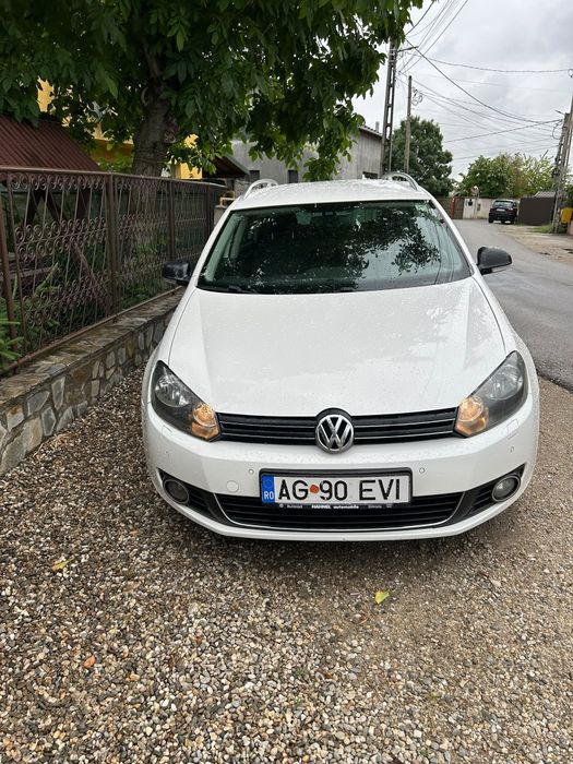 VOLKSWAGEN Golf 2012