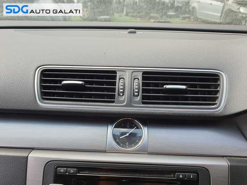 Rama Grila Ornament Panou Comanda AC Clima Climatronic VW Passat B7 2010 - 2015