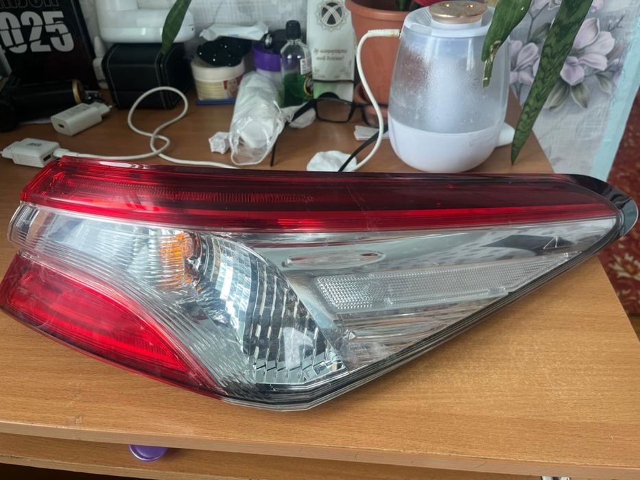 Задние фары от камри70