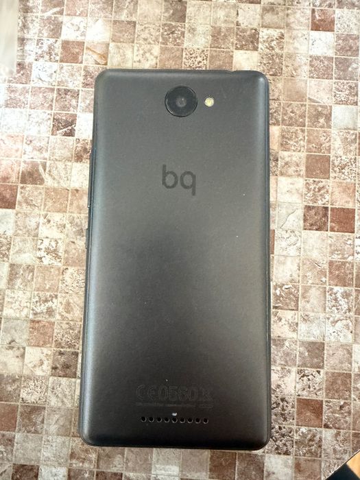 Сотовый телефон BQ android рабочий