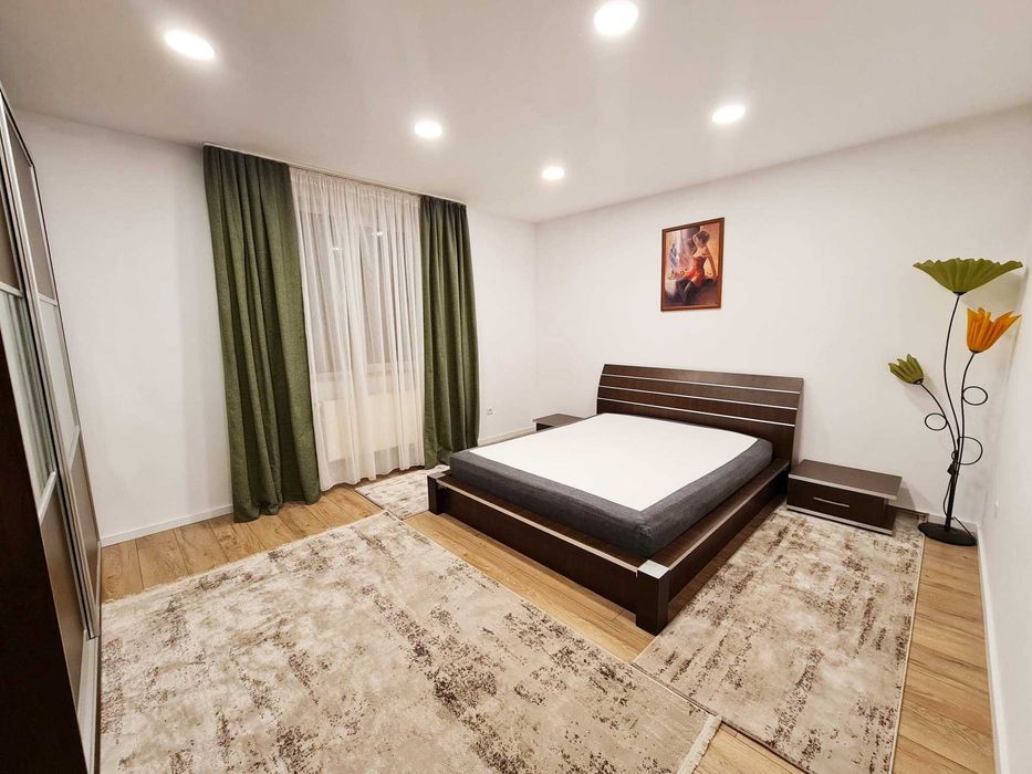 Inchiriez apartament 90mp Eliade 4 camere 2 bai garaj mobilat utilat