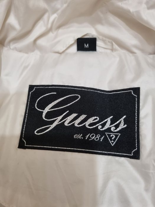 Дамско яке с пух Guess