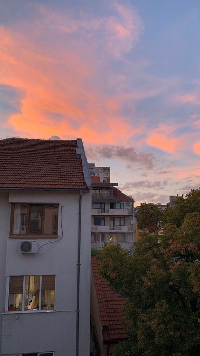 Двустаен под наем до НДК