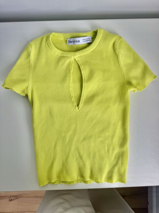 Футболка женская bershka