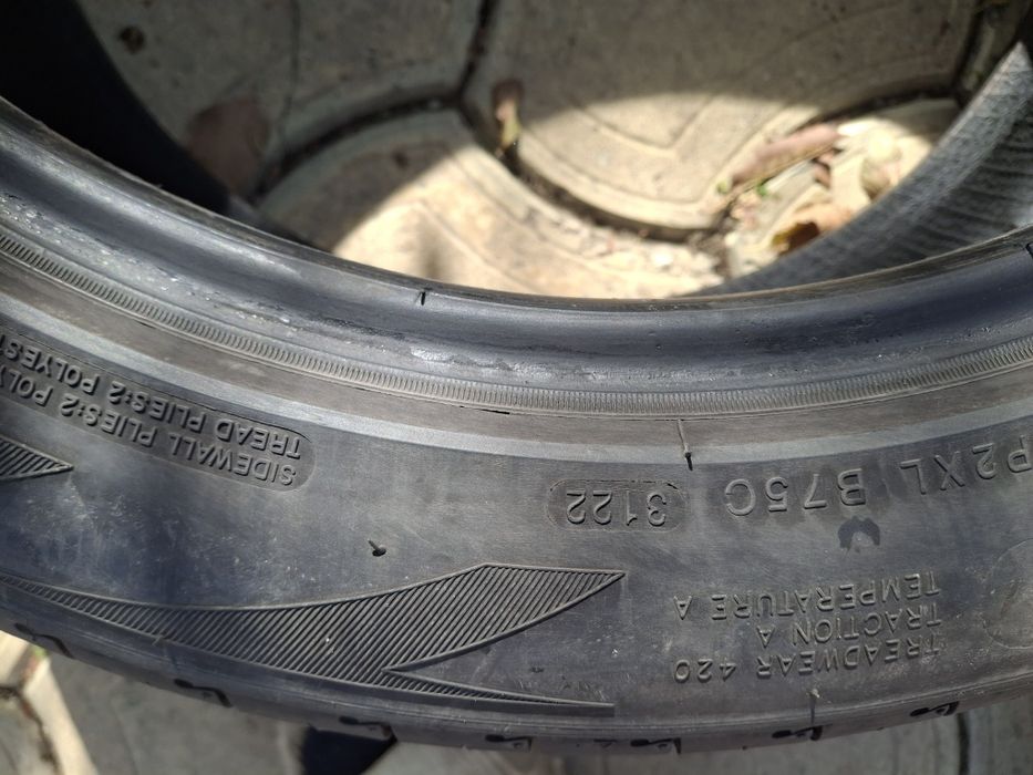 Vand 3 anvelope vara 245 45 18