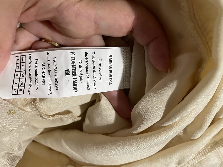 Rochie decolteu V tulle TGH