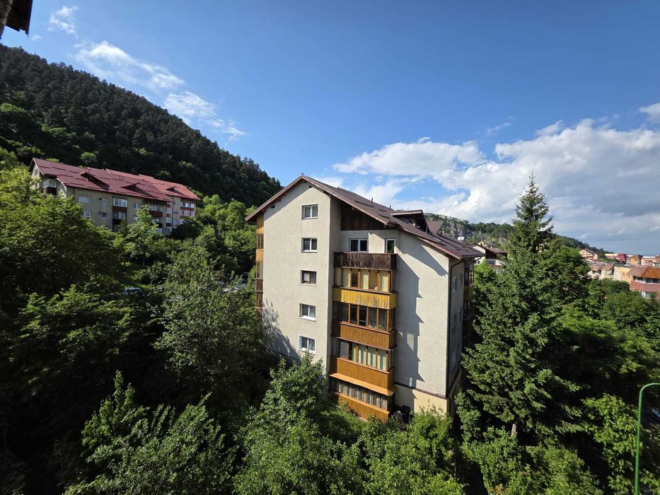 Garsoniera Bloc vila Racadau Brasov. Proprietar
