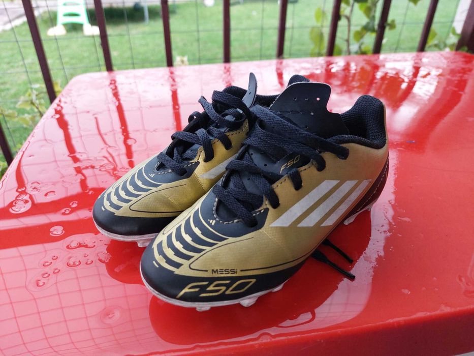 Ghete fotbal Adidas Messi F50 M31