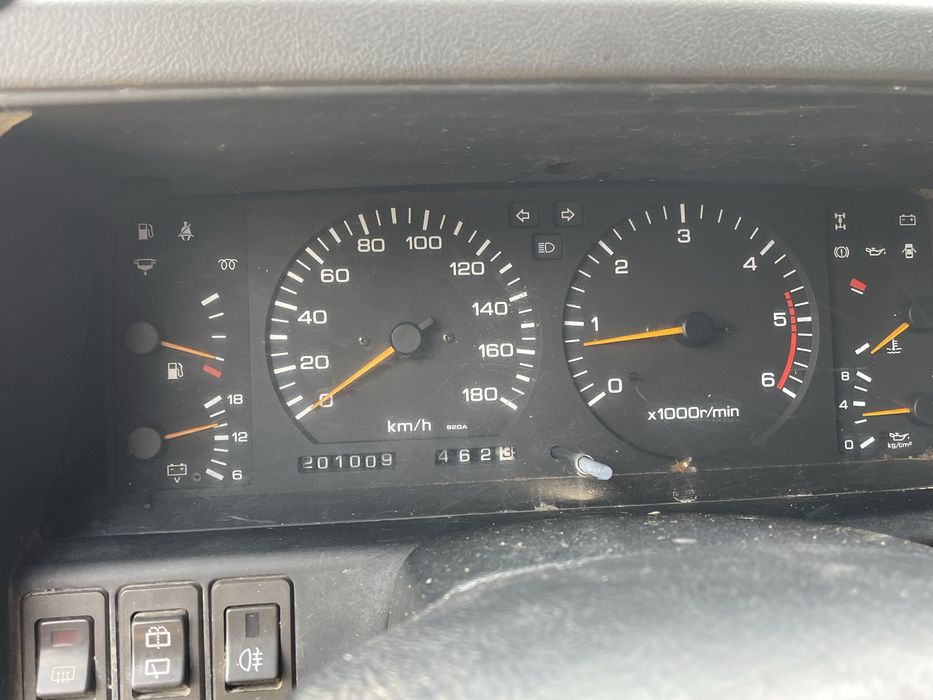 Vand Nissan Patrol y60 - autoutilitara