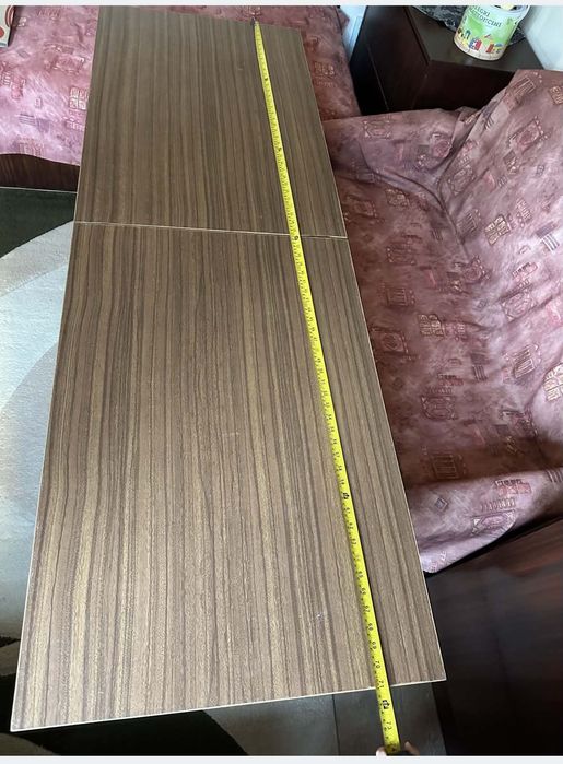 Разтегателна трапезна маса с размери 90/60 и 180/90 см