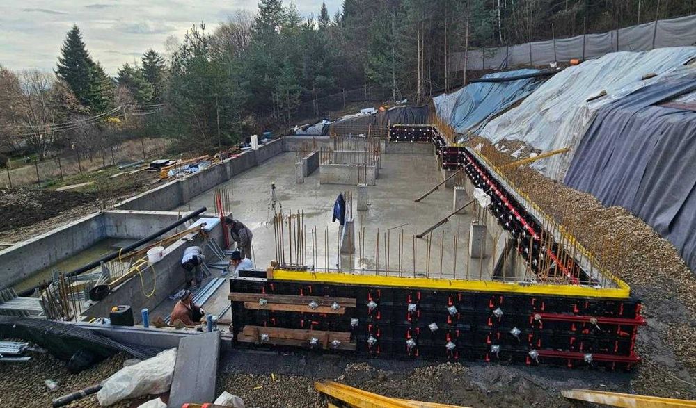 Предлагам под наем кофражни платна GEOPLAST - леки и удобни