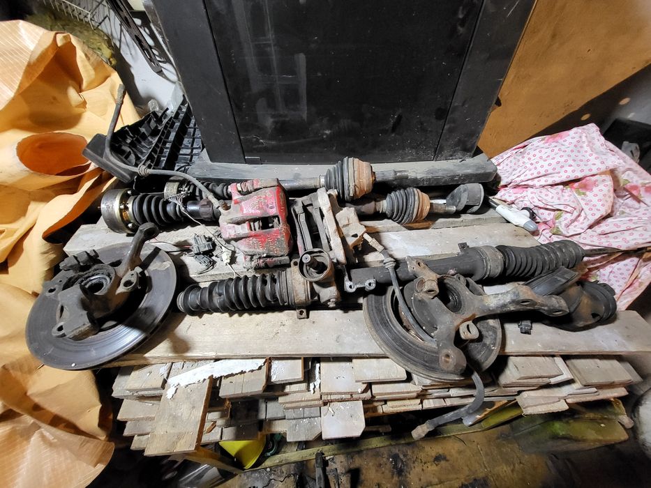 Продаю запчасти на фольксваген гольф 3, Венто