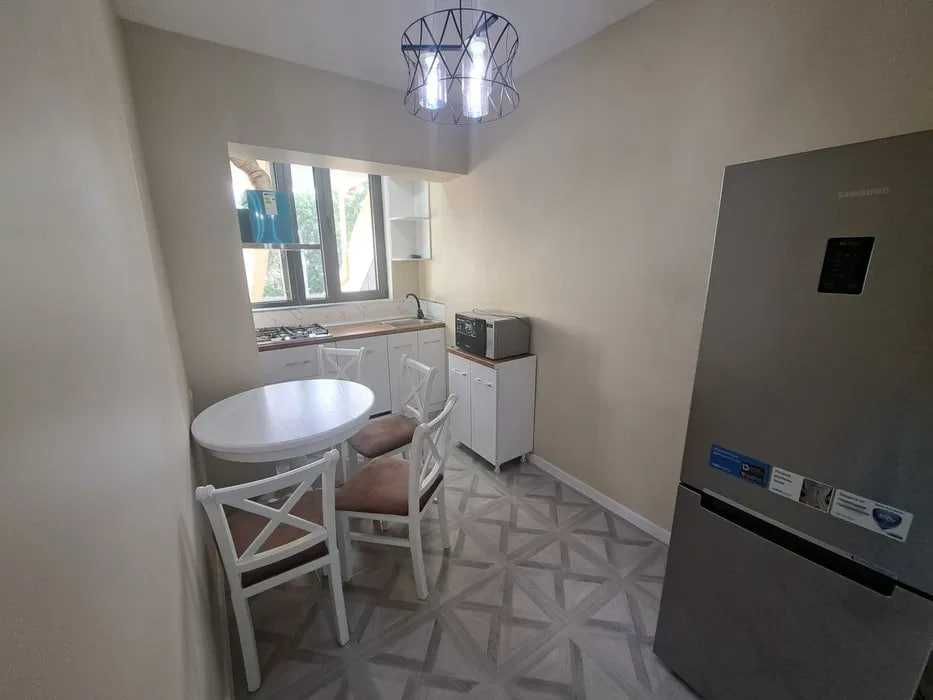 Сдается квартира в Аренду ул, Амира Темура R333