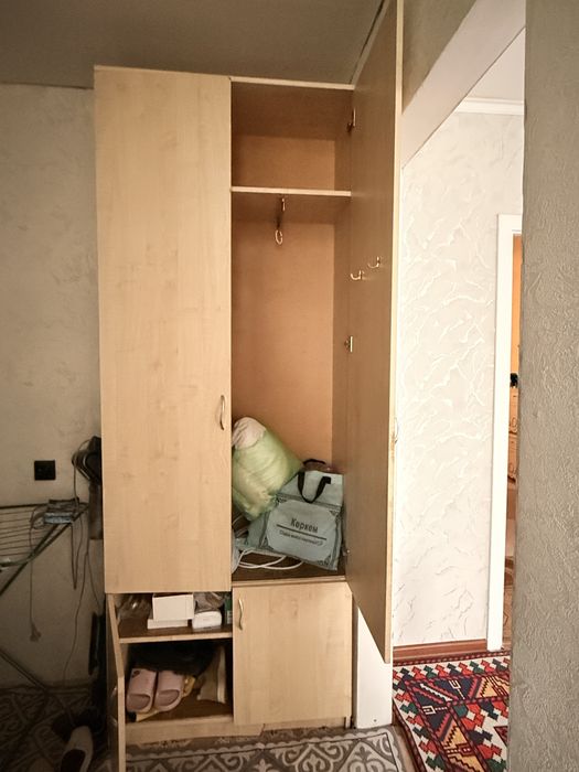 Шкаф сатылады 8000