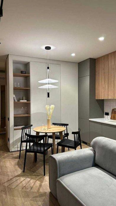 Стильная минималистичная 2х комнатная квартира в центре Айбек