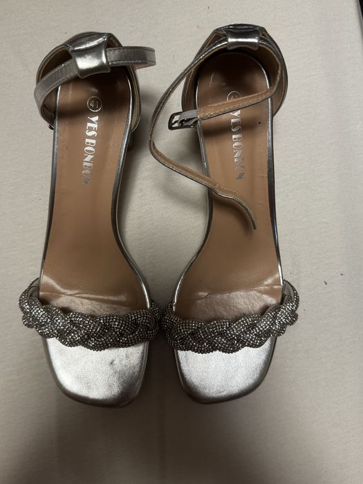 Официални обувки