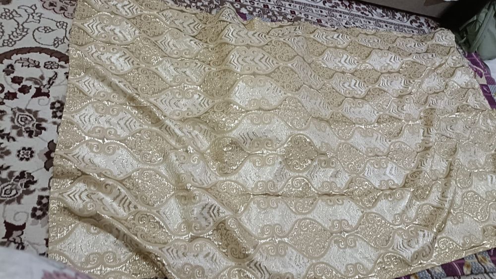 Продам шторы 2 штуки