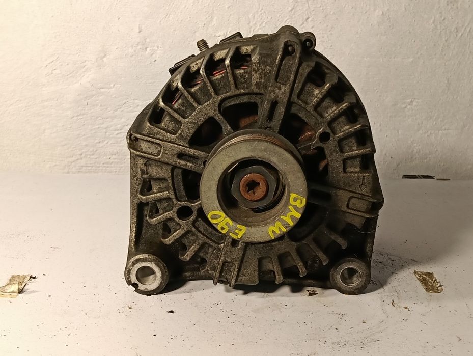 Алтернатор BMW E90 E91 320d 180A Valeo / 318d