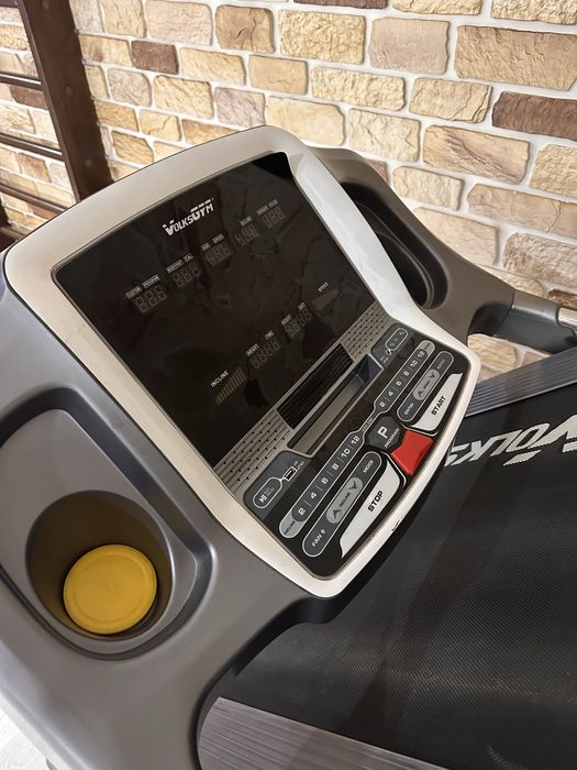 Продается беговая дорожка в отличном состоянии