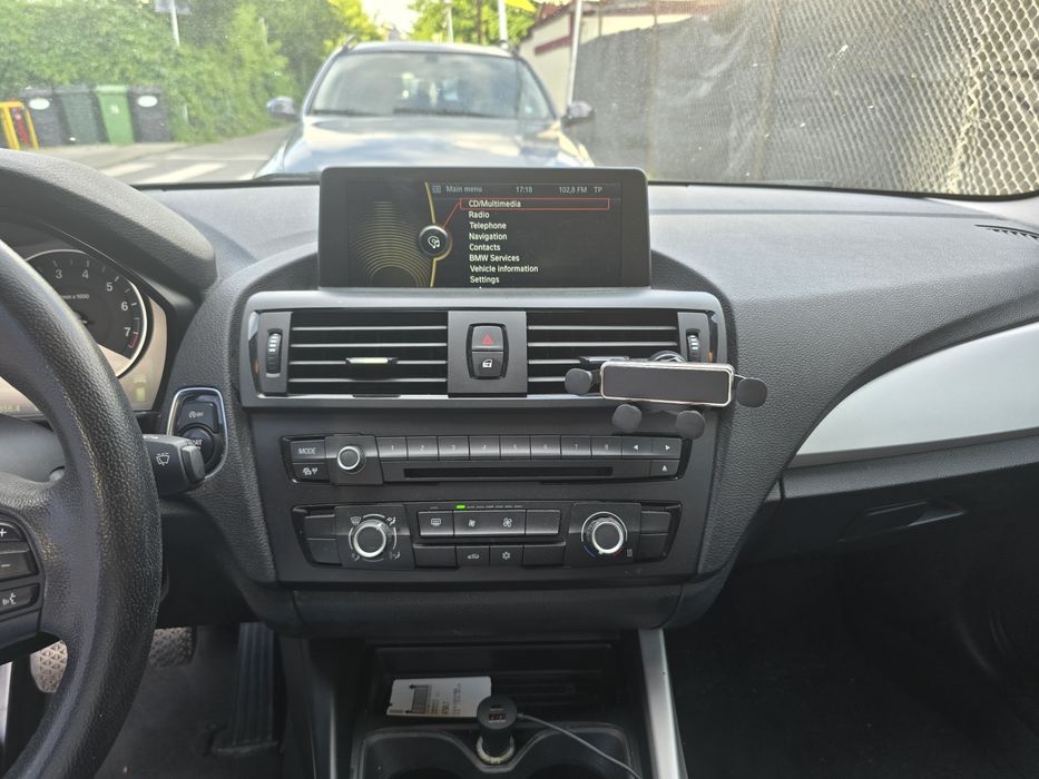 Bmw f20 116i        .