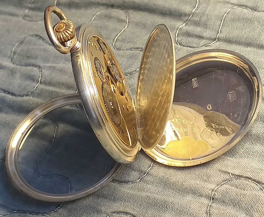 Ceas antic de buzunar din argint.Fabricat in Elvetia.