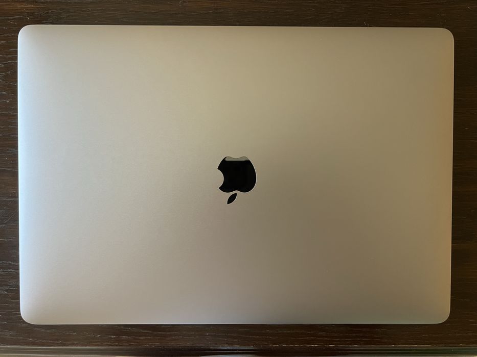 Macbook Pro 15” A1707 MAX - i7 3.1Ghz / 16GB RAM / 512GB SSD