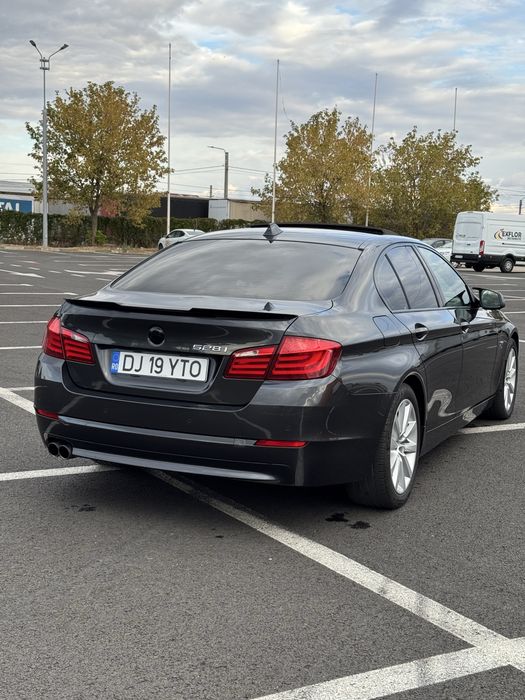Bmw seria 5 528i f10