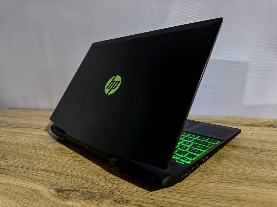 HP PACILION Gamming kuchli noutbook