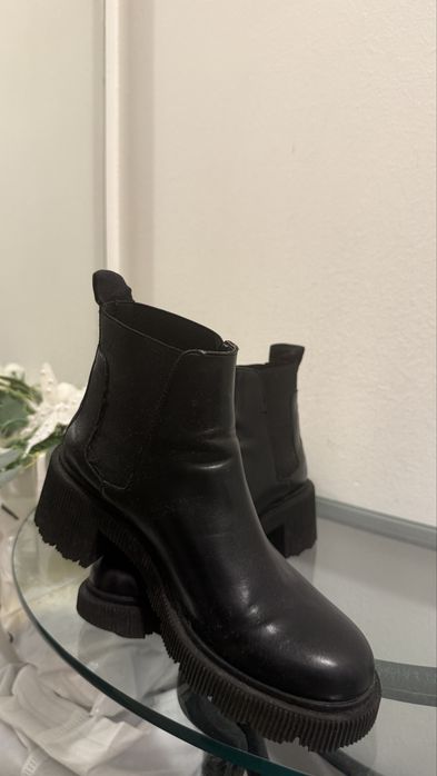 Ghete piele zara 37