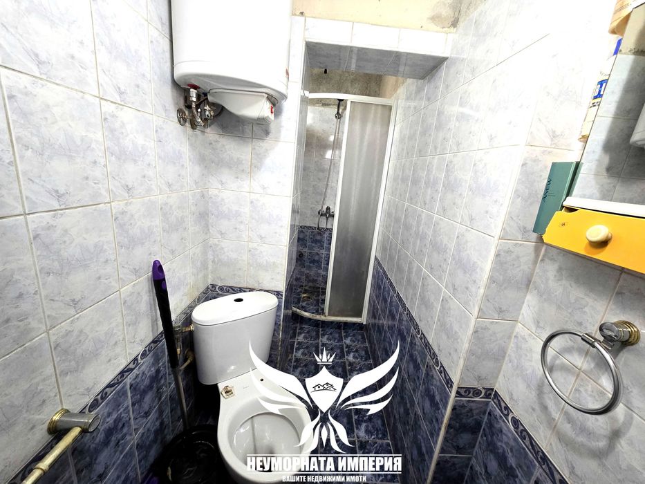 Продавам тристаен 65кв.м. 1ет в гр.Асеновград широк център