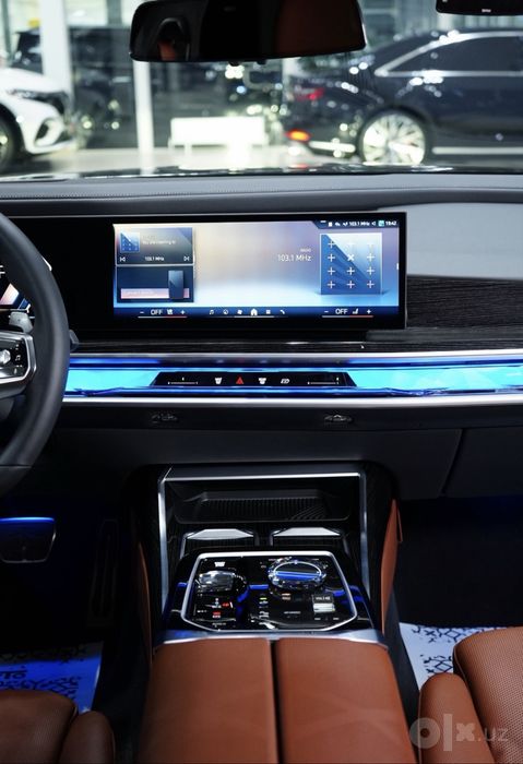 bmw 740i  g70 2025