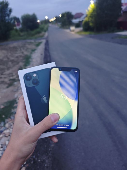 Продам iphone 13 mini