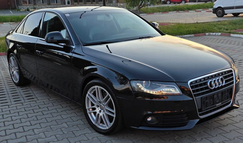 Audi a4 b8 2.0 tdi limousine lumuzina