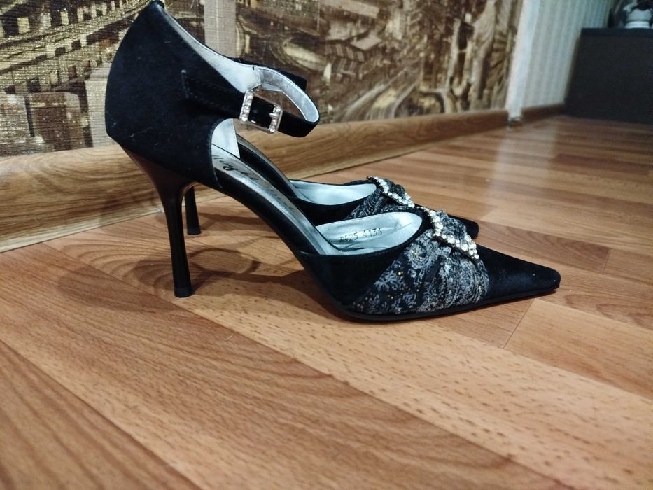 Туфли новые 37 р