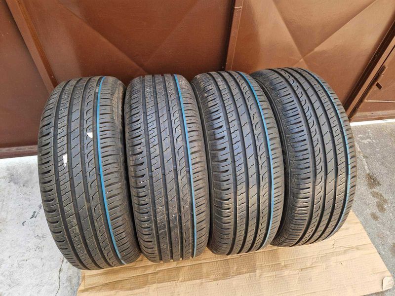 4 Barum R16 205/60
летни гуми 
DOT0822