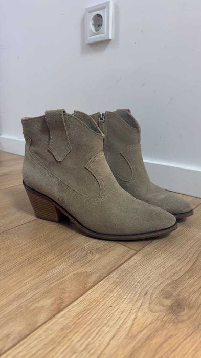 Дамски каубойски ботуши от естествена велур, размер 39
