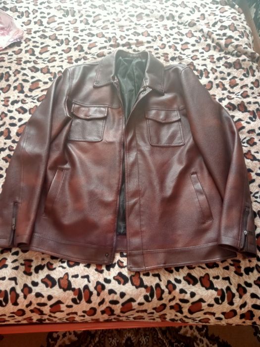 Новая кожаная куртка
