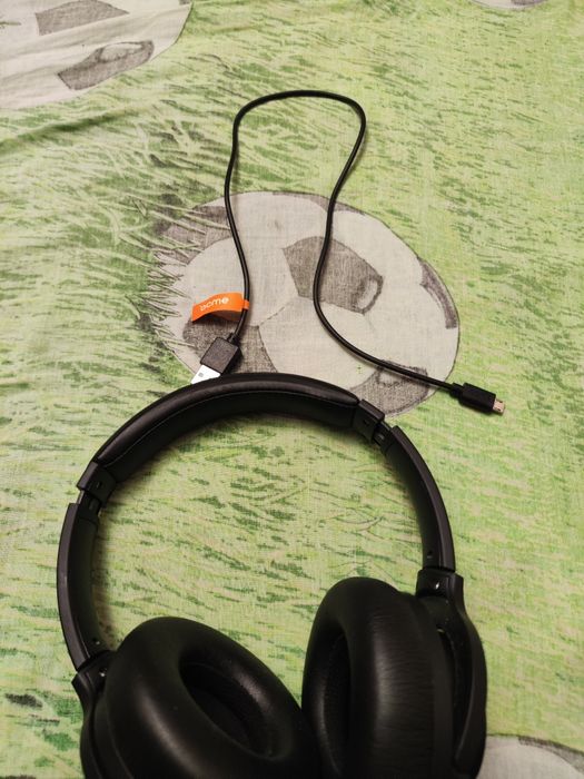 Продам Блютуз наушники