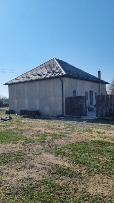 Acoperisuri complete firma montaj complet acoperis
Oferim servicii com