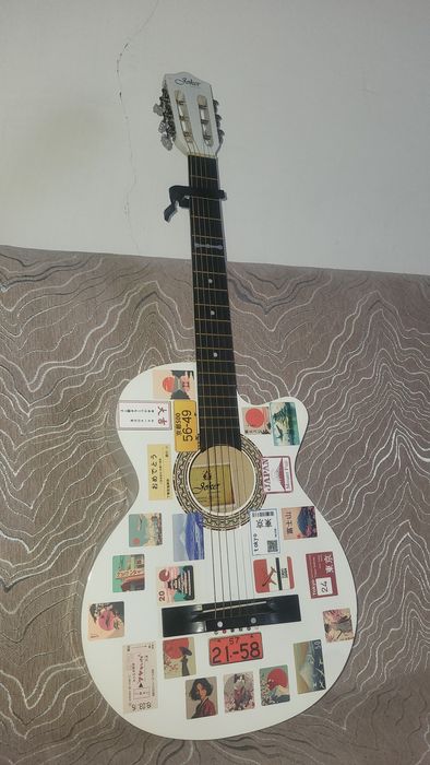 Продаю гитару, 38 размер, белый